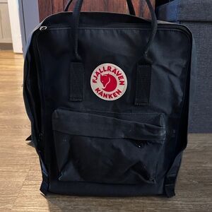 Fjallraven Kånken Black Backpack